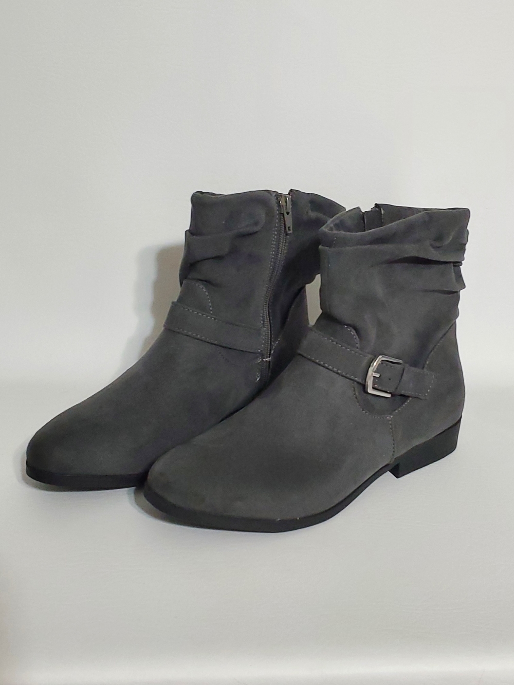 Karen Scott Gray Buckle Faux Suede Women's Ankle Booties Size 8